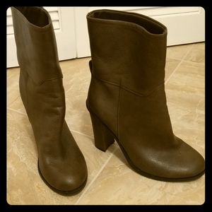 🎈 Charlotte Russe boots